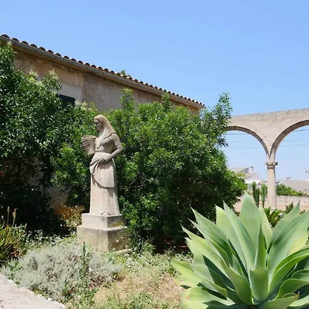 Holiday home Colomer